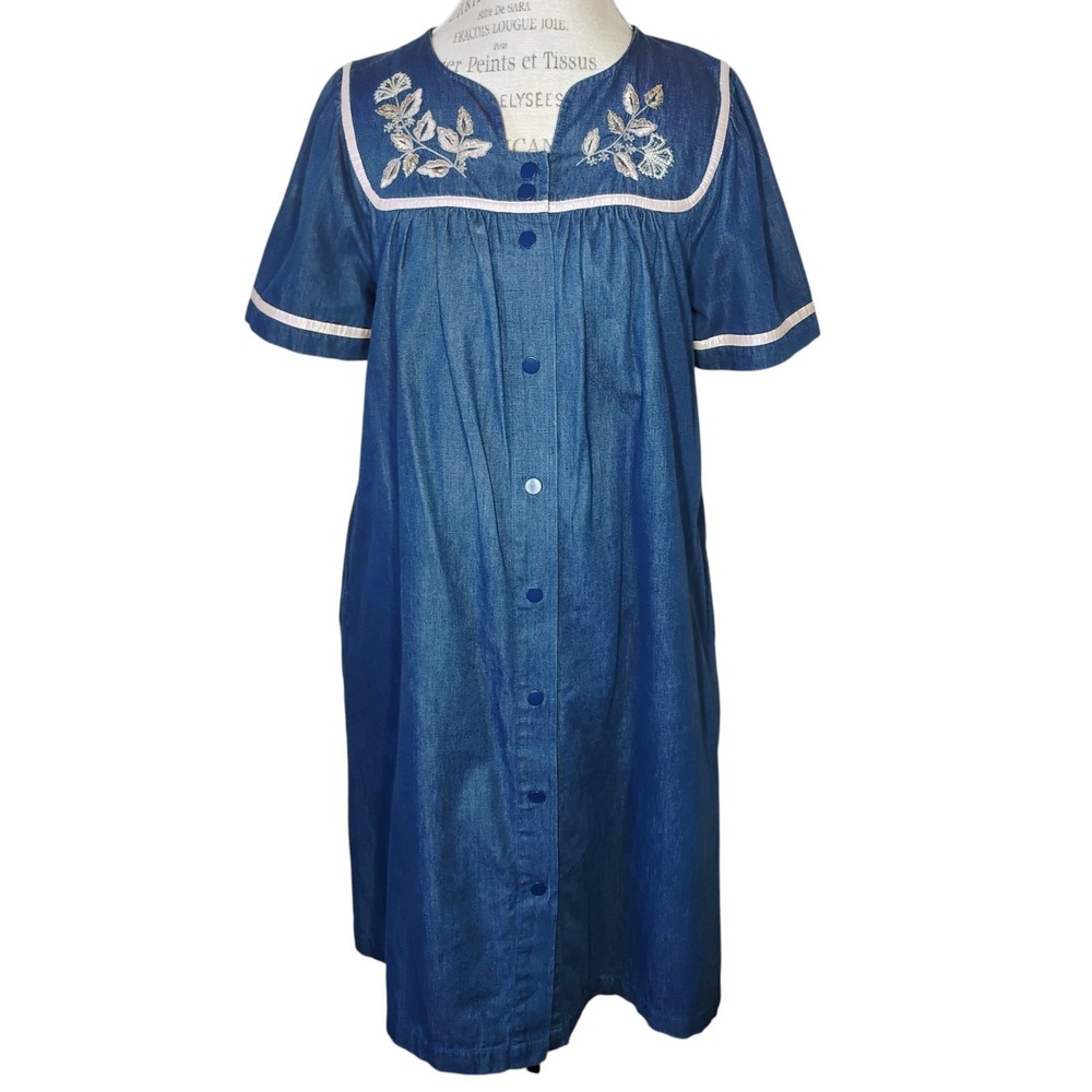 Go Softly Patio‎ Dress Womens S Blue Chambray Embroidered Floral Pockets Beaded